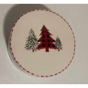 North Pole Christmas Tree Ceramic Cookie‎ Jar Bed And Breakfast Collection.